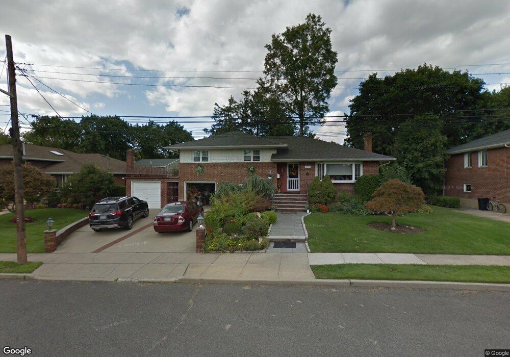 506 Garden Blvd, Garden City, NY 11530 - photo 1