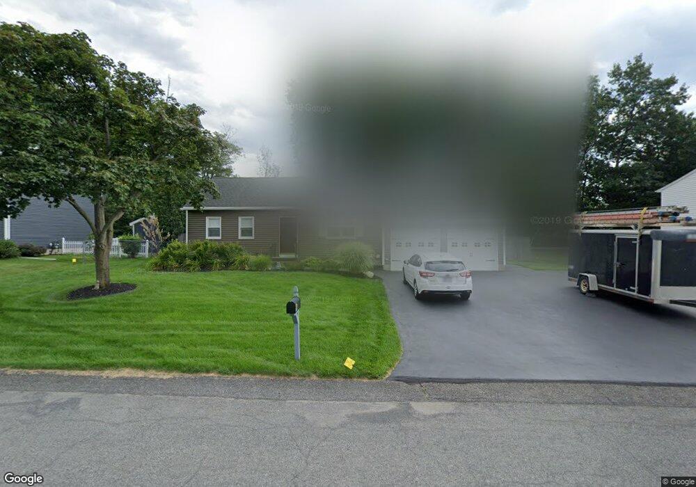 9 Emmett Dr, Schenectady, NY 12309 - photo 1