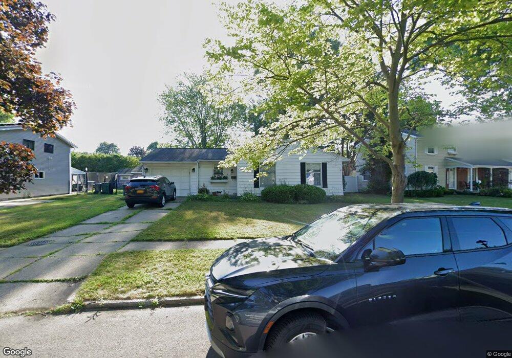 1301 Greenbrier Ln, North Tonawanda, NY 14120 - photo 1