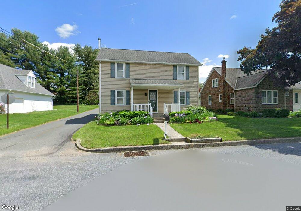 19 S Chestnut St, Macungie, PA 18062 - photo 1