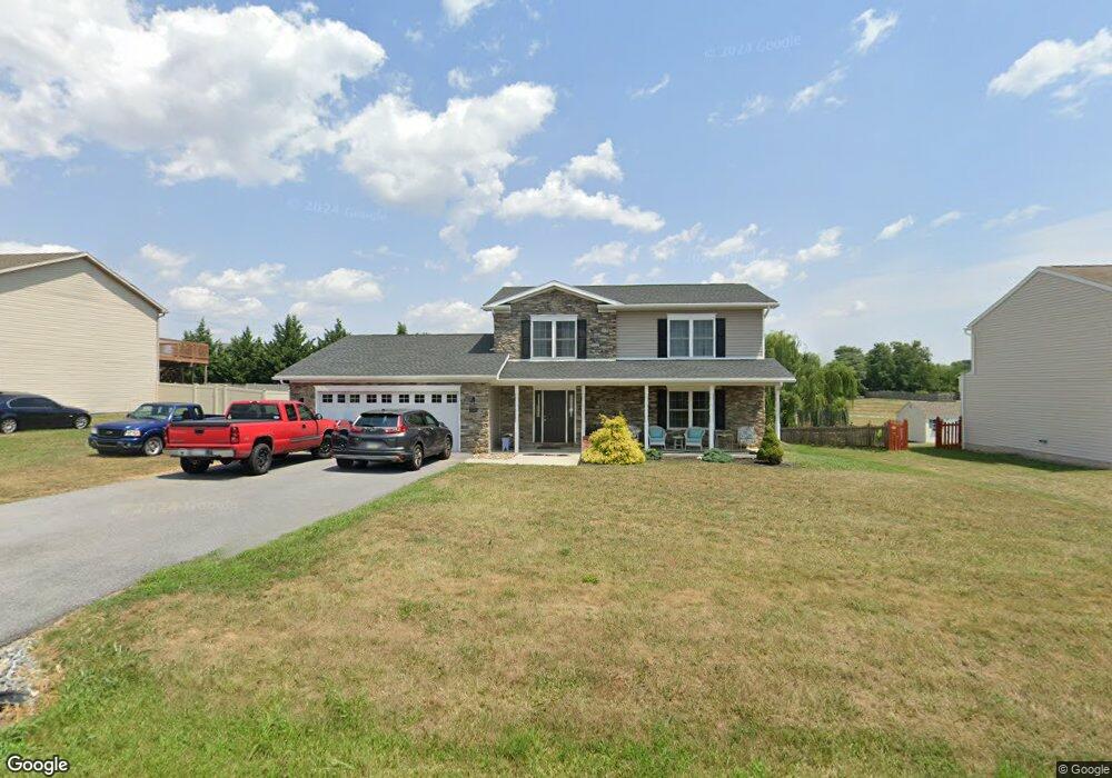 775 Rutherford Dr, Greencastle, PA 17225 - photo 1