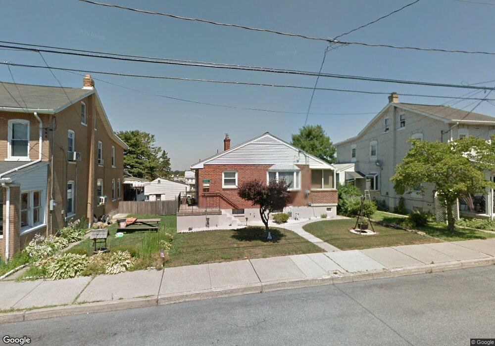 541 Furnace St, Emmaus, PA 18049 - photo 1