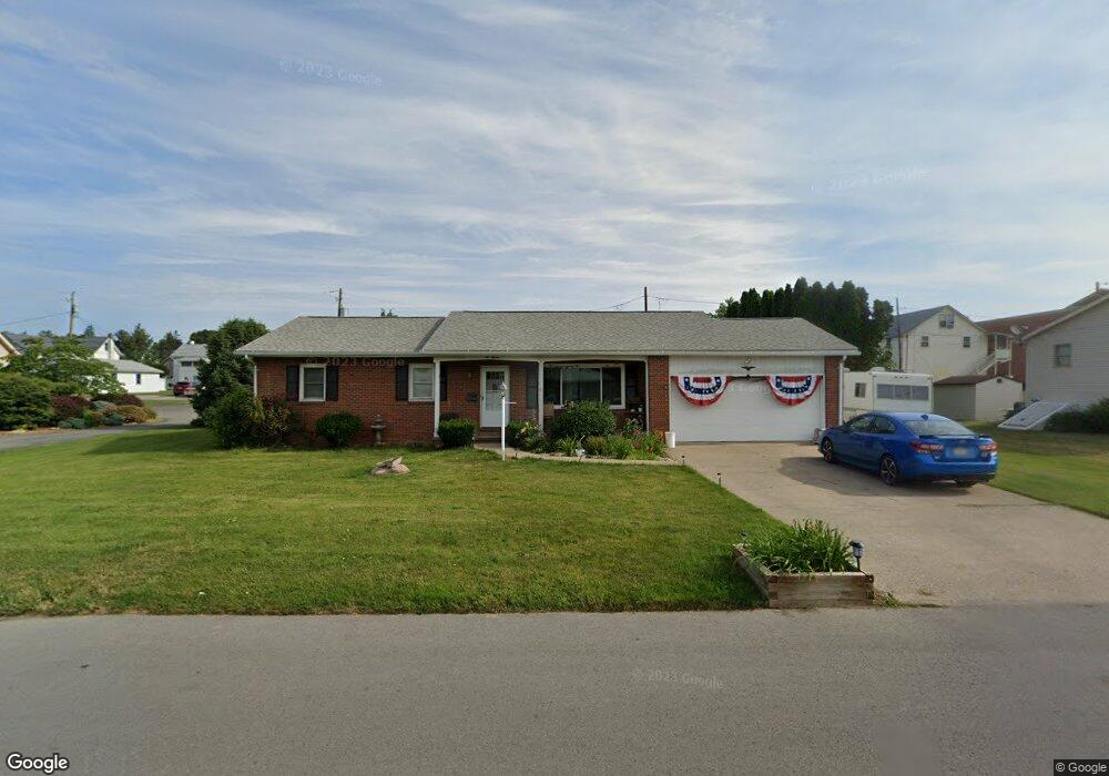 615 Center St, Milton, PA 17847 - photo 1