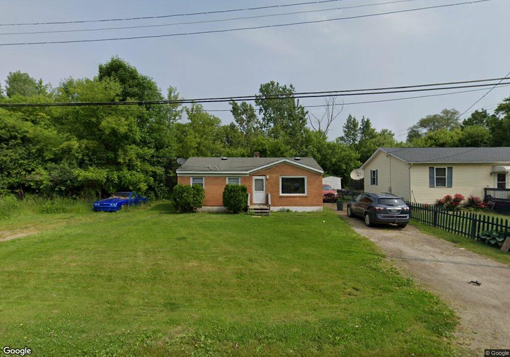 1299 E Cornell Ave, Flint, MI 48505 - photo 1