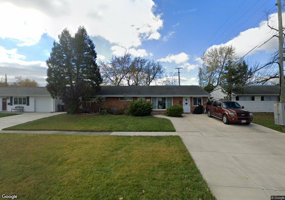 2041 N Metcalf St, Lima, OH 45801 - photo 1