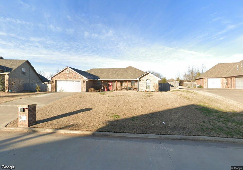 1211 Hummingbird Dr, Cache, OK 73527 - photo 1