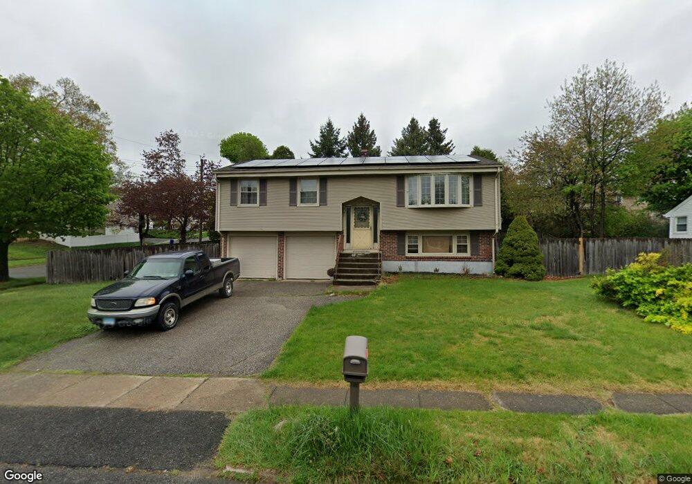 140 Goldbach Dr, Stratford, CT 06614 - photo 1