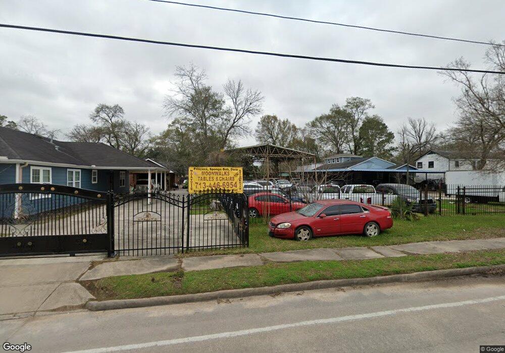 2109 Crosstimbers St, Houston, TX 77093 - photo 1