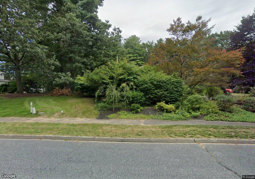 9 Pond View Ave, Medfield, MA 02052 - photo 1