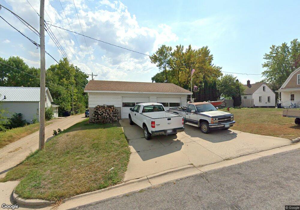 926 N German St, New Ulm, MN 56073 - photo 1