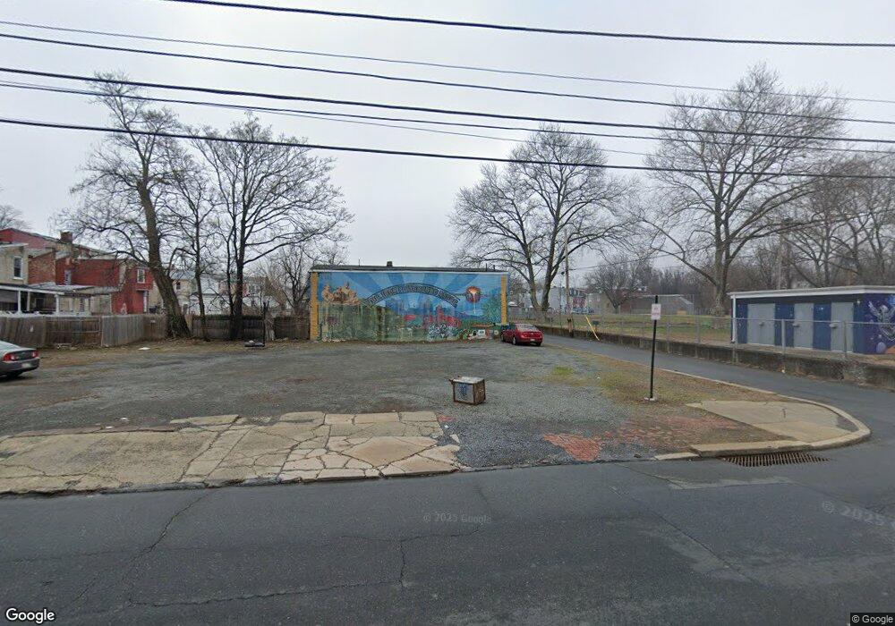 719 Laurel St, Reading, PA 19602 - photo 1