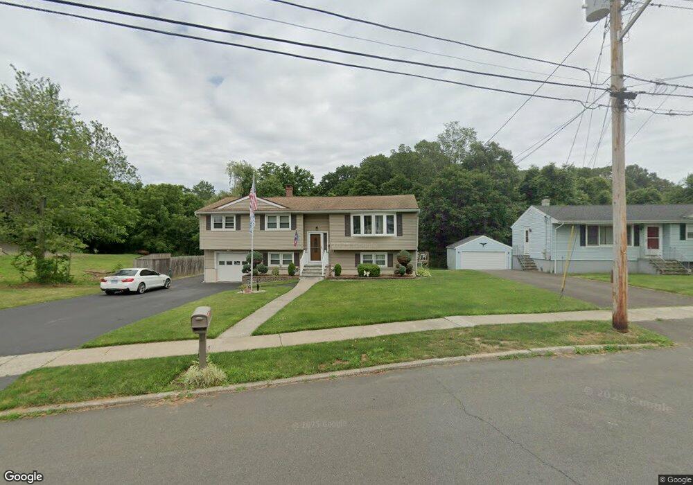 21 Englewood Dr, East Haven, CT 06513 - photo 1