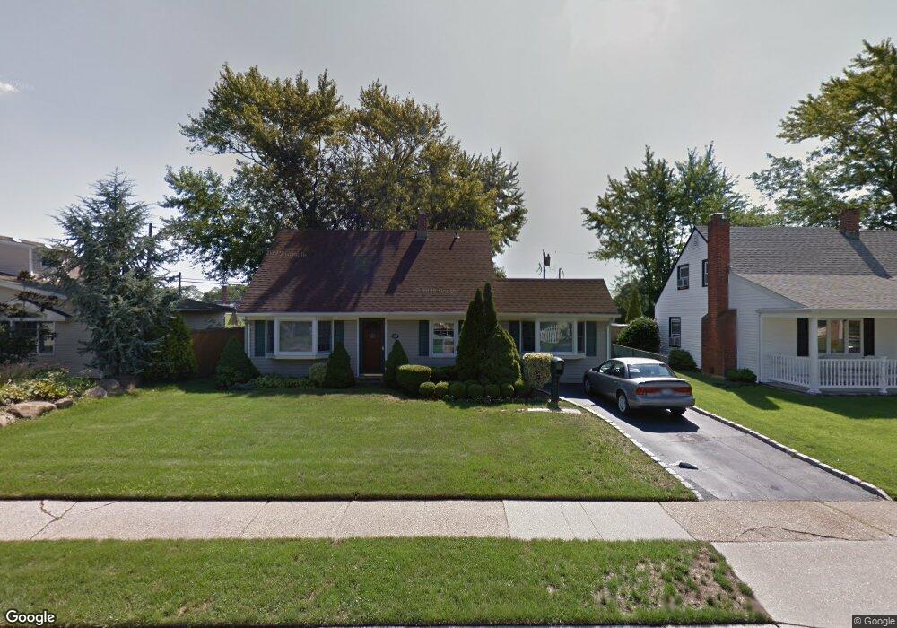 119 Spring Ln, Levittown, NY 11756 - photo 1