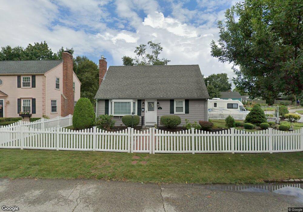 32 Avon Rd, Cranston, RI 02905 - photo 1