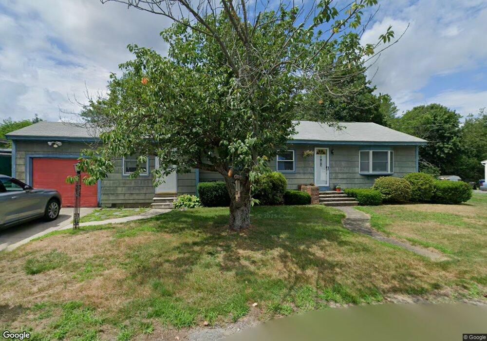 38 Sawyer Ave, Dracut, MA 01826 - photo 1