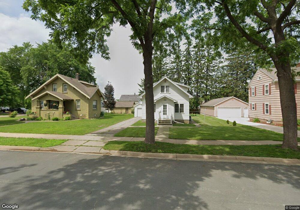 562 W 2nd St, Zumbrota, MN 55992 - photo 1