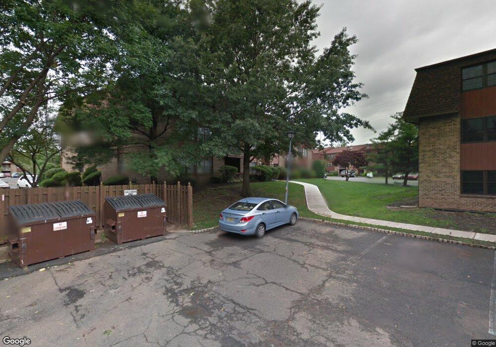 173 Overlook Ct, Woodbridge, NJ 07095 - photo 1