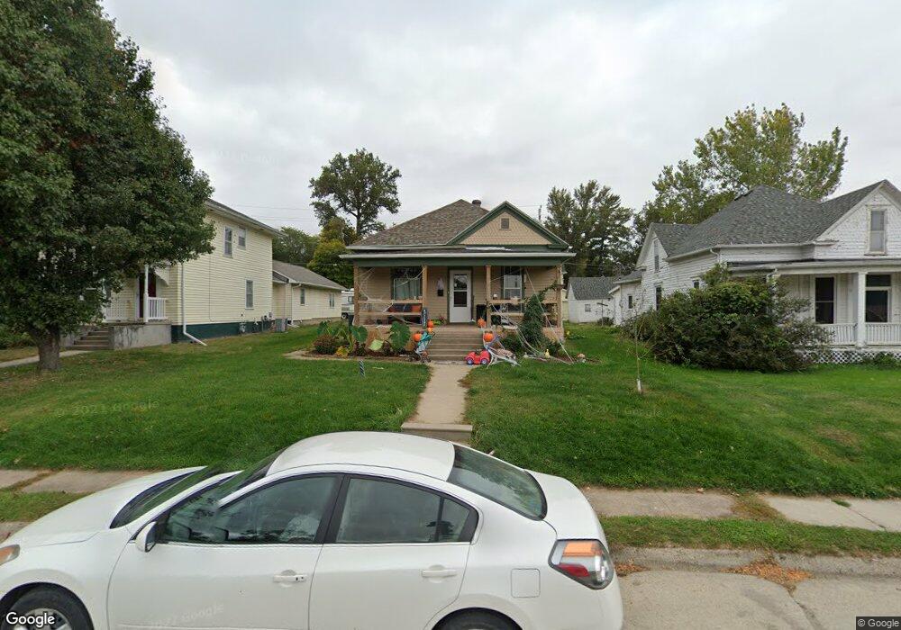 302 W Sheridan Ave, Shenandoah, IA 51601 - photo 1