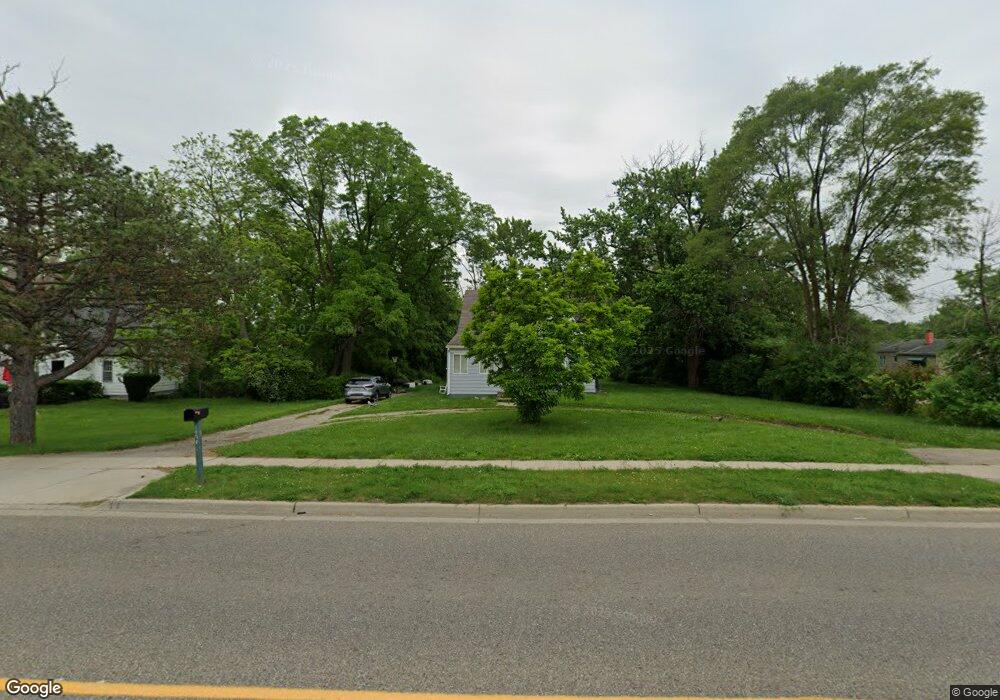 1478 W Coldwater Rd, Flint, MI 48505 - photo 1