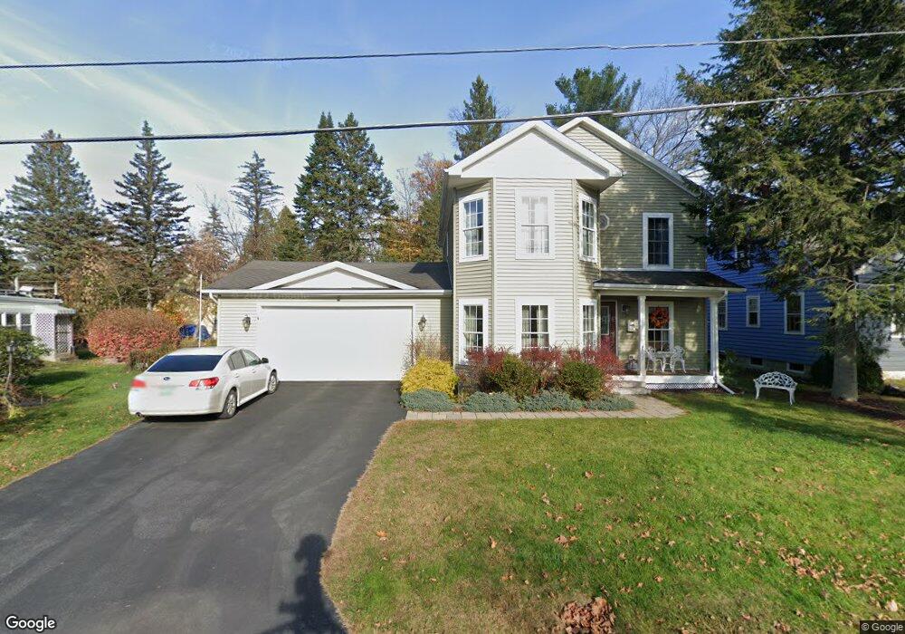 2 Waverly St, Essex Junction, VT 05452 - photo 1