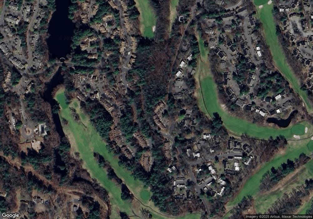 3 Overlook Ct, Avon, CT 06001 - photo 1