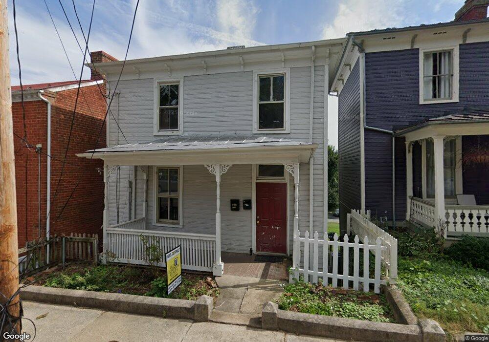 822 W Beverley St unit B, Staunton, VA 24401 - photo 1