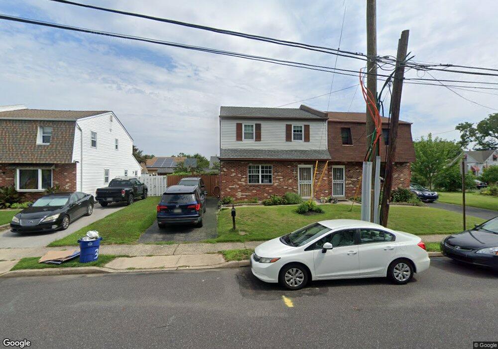 303 W 2nd St, Essington, PA 19029 - photo 1