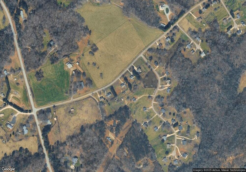 272 N Mize Rd, Mount Airy, GA 30563 - photo 1