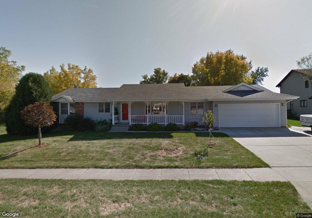 2409 N 6th Ave E, Newton, IA 50208 - photo 1