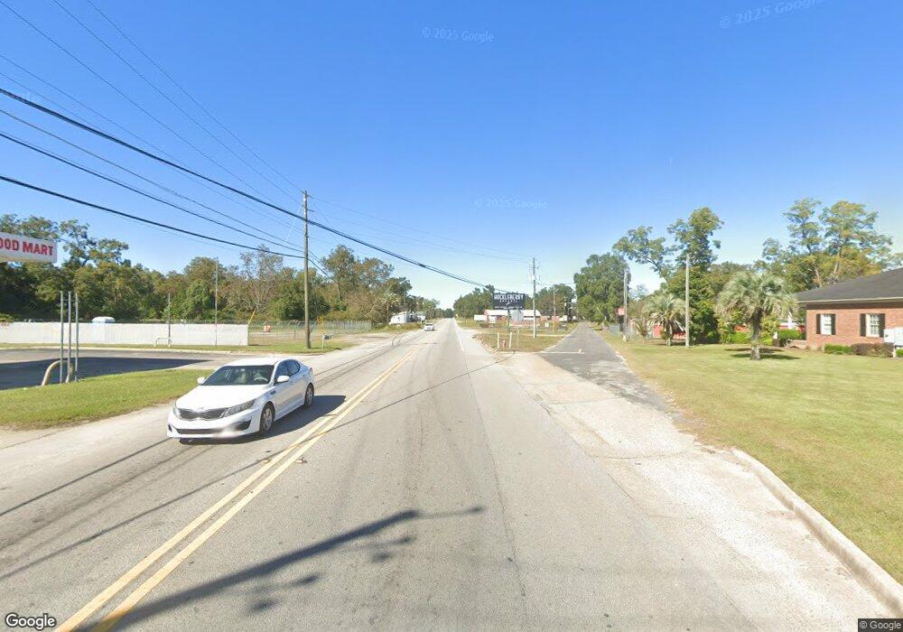 736 Gordon St, Blackshear, GA 31516 - photo 1