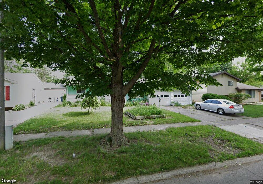 1314 Chatham Dr, Flint, MI 48505 - photo 1