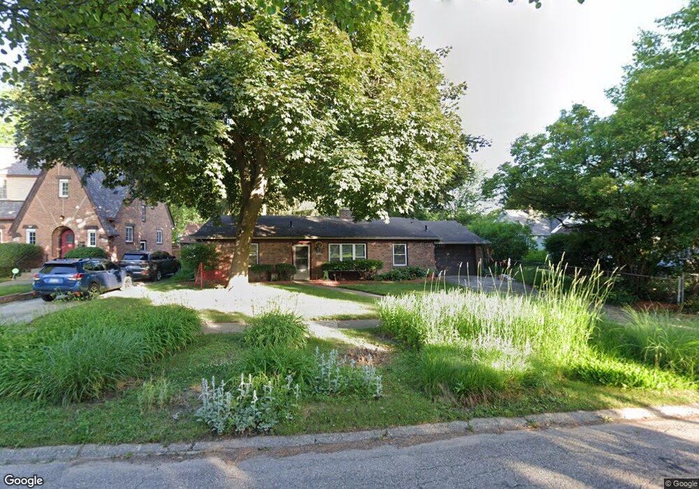 712 Commonwealth Ave, Flint, MI 48503 - photo 1