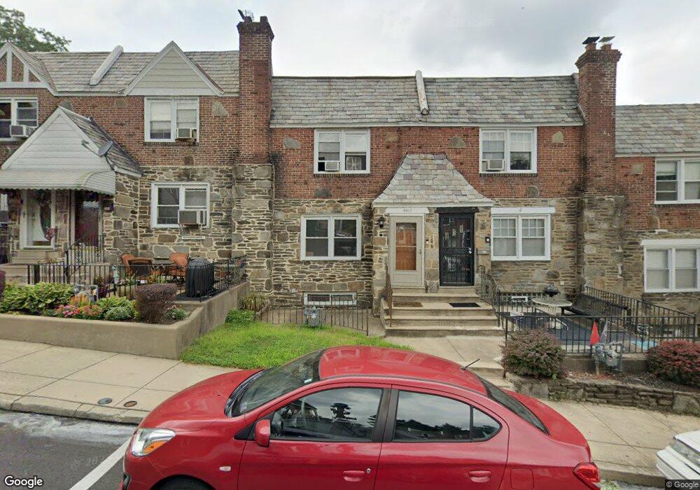 6815 Walnut Park Dr, Upper Darby, PA 19082 - photo 1