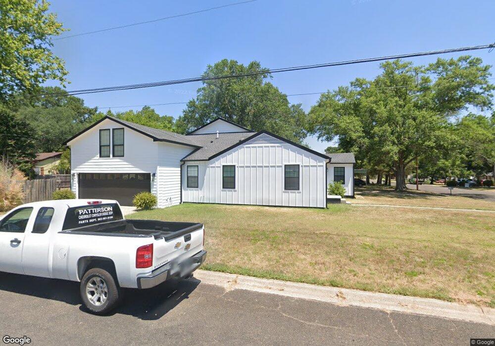 3213 Broadway Blvd, Kilgore, TX 75662 - photo 1