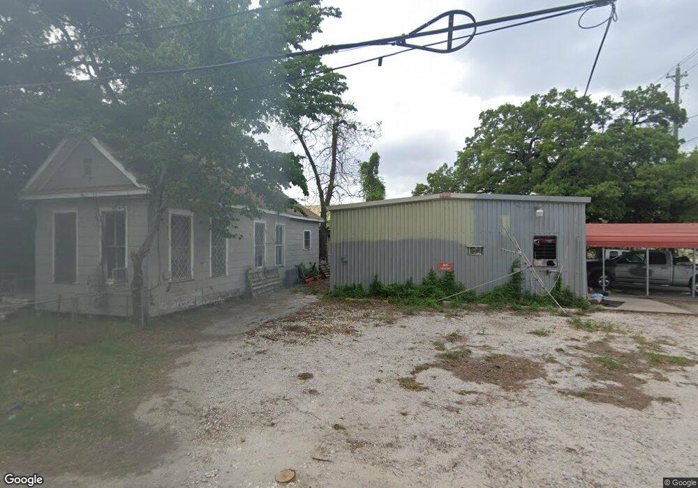 112 Eichwurzel Ln, Houston, TX 77009 - photo 1