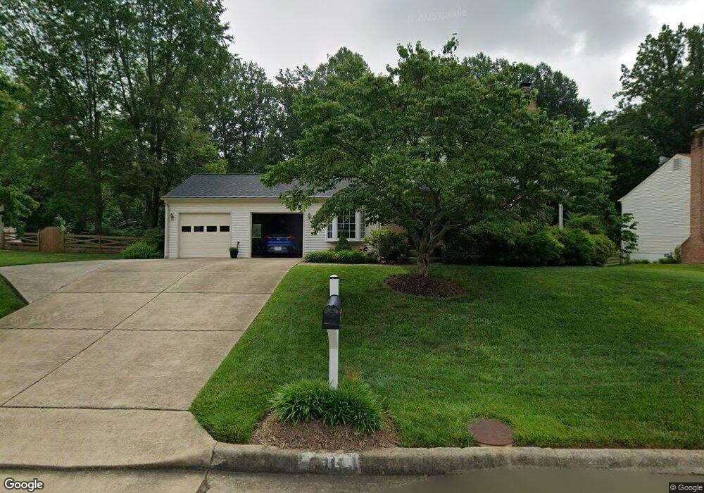 5311 Hampton Forest Way, Fairfax, VA 22030 - photo 1