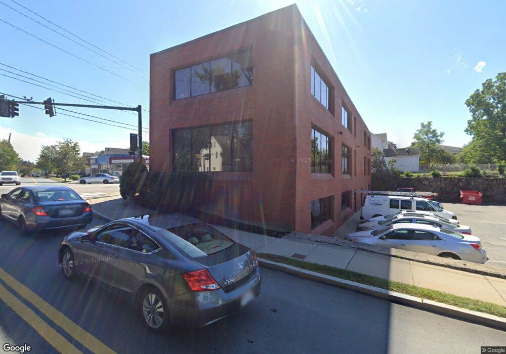 73 Lexington St unit 201, Auburndale, MA 02466 - photo 1