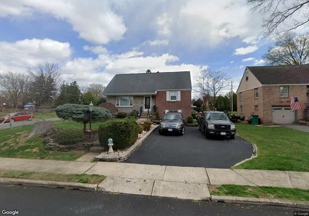 201 W 46th St, Reading, PA 19606 - photo 1
