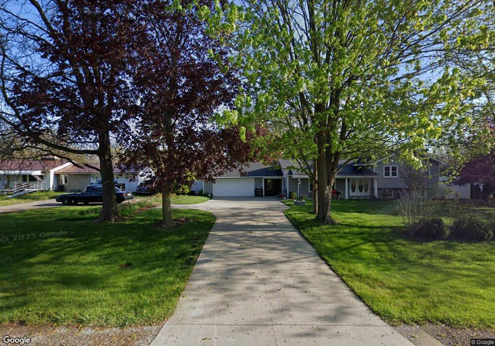 2226 W Maple Ave, Flint, MI 48507 - photo 1