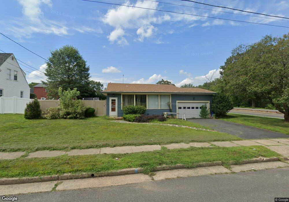 707 Dukes Pkwy, Manville, NJ 08835 - photo 1