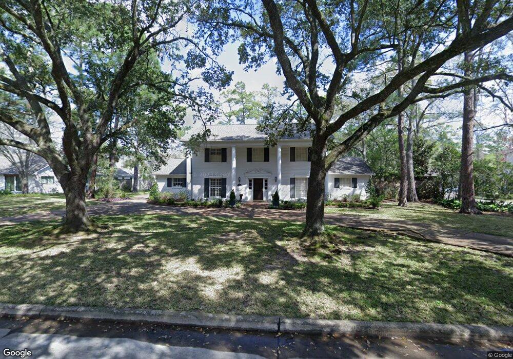 12010 Pebble Hill Dr, Houston, TX 77024 - photo 1