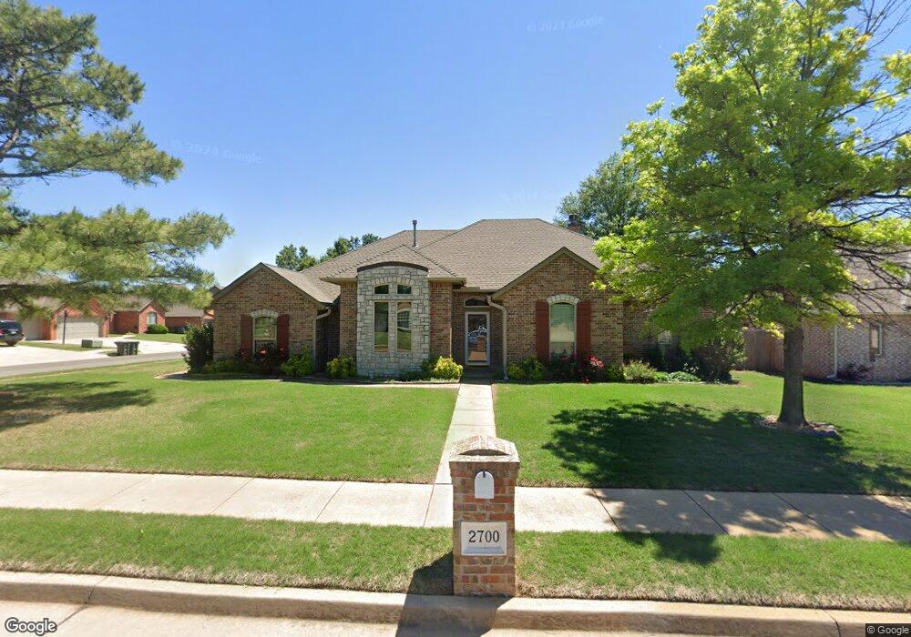 2700 Lancaster Ct, Edmond, OK 73012 - photo 1