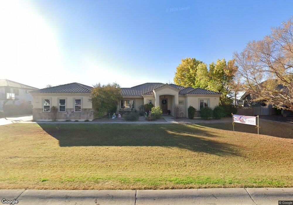 2071 E Vaughn Ave, Gilbert, AZ 85234 - photo 1