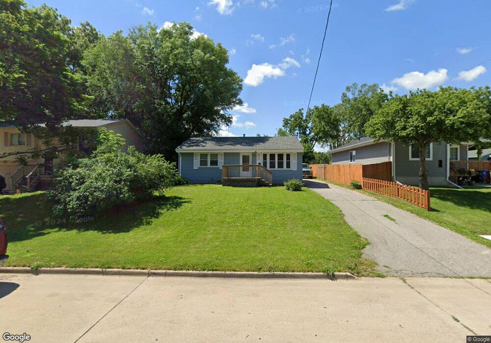 1541 E Bell Ave, Des Moines, IA 50320 - photo 1