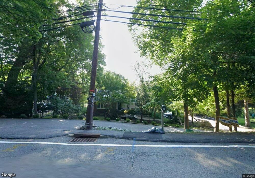 90 E Crescent Ave, Allendale, NJ 07401 - photo 1