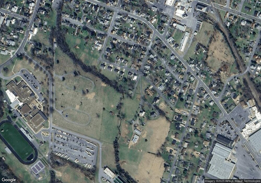 480 Crawford St, Strasburg, VA 22657 - photo 1