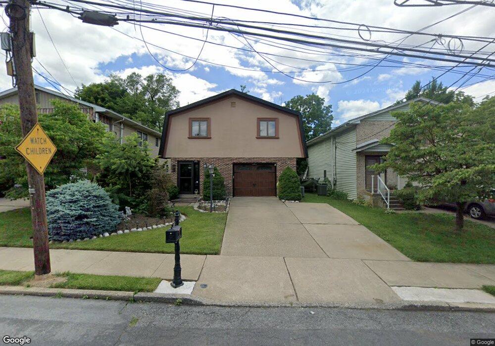 2422 28th St SW unit 2424, Allentown, PA 18103 - photo 1