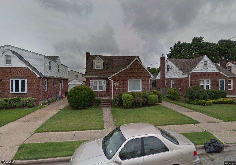 217 Hoffman St, Franklin Square, NY 11010 - photo 1