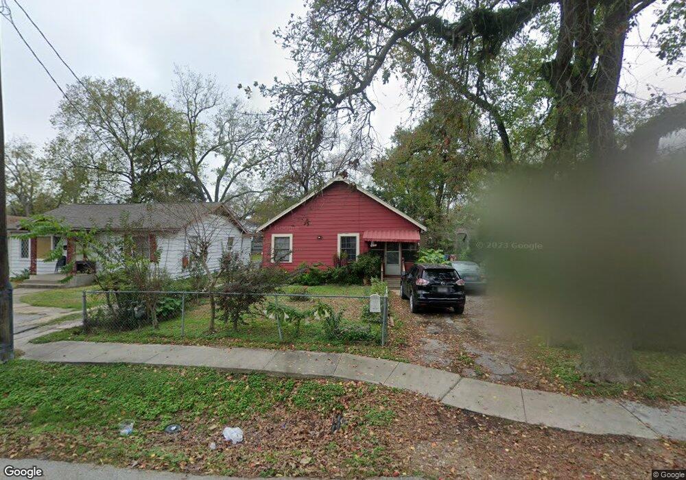 401 King St, Houston, TX 77022 - photo 1