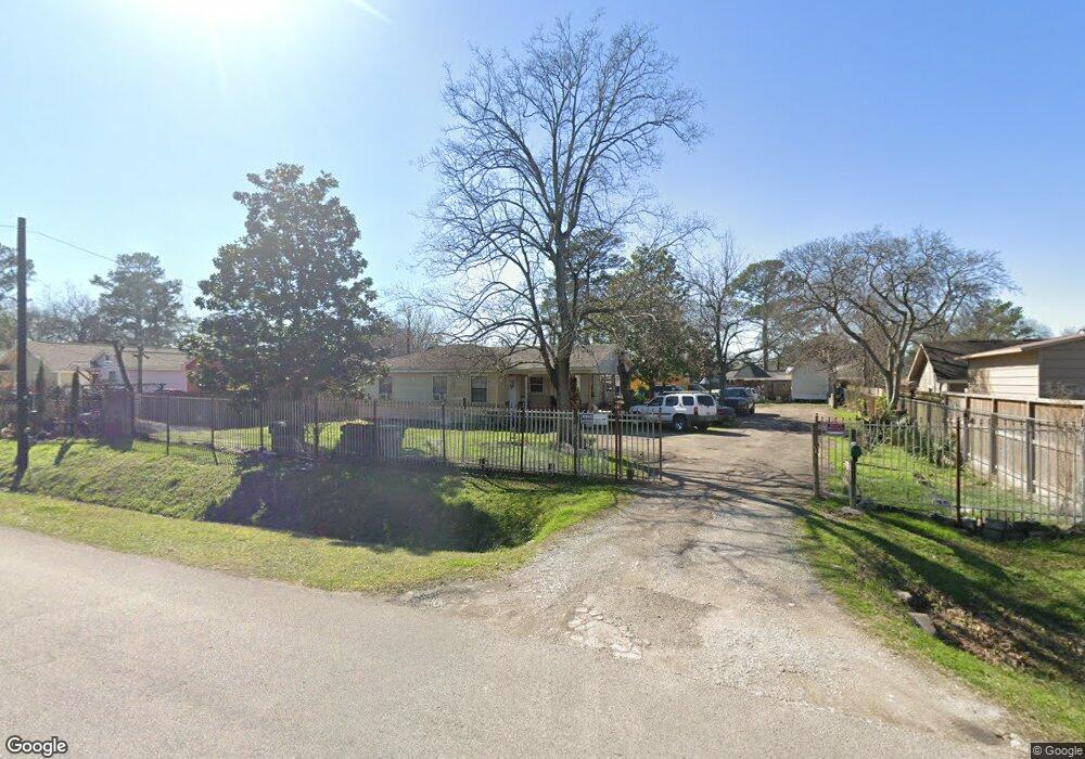 7209 Helmers St, Houston, TX 77022 - photo 1